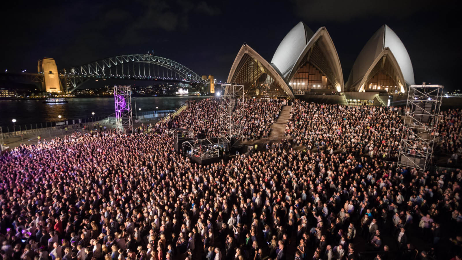 Forecourt Sydney Opera House