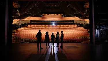 opera house tour times