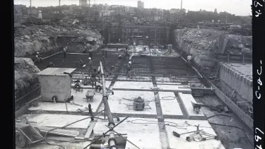 Workers on the Opera House, 12 February 1960